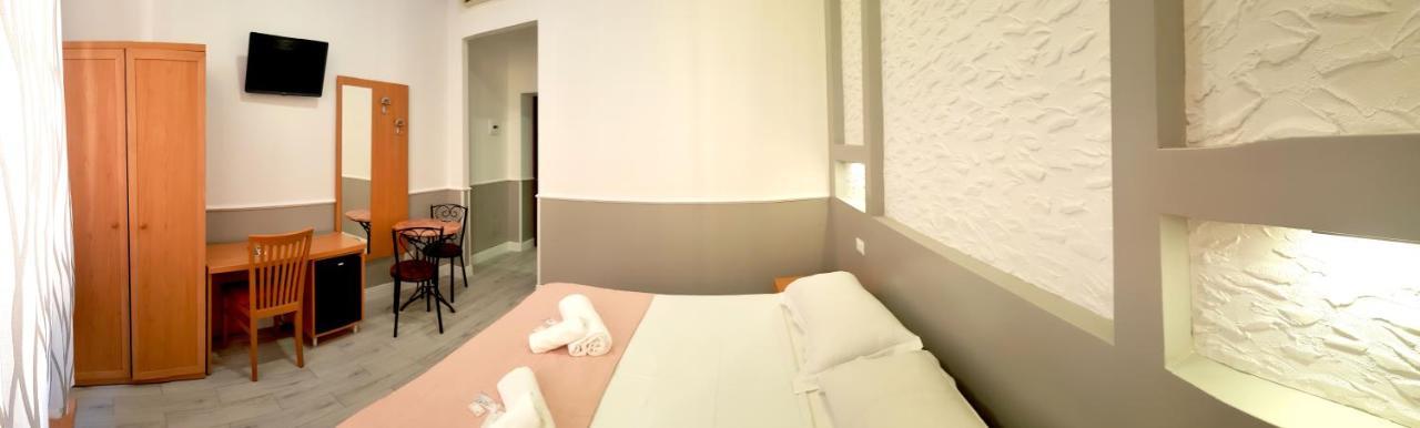 Legends Hostel Rome Bagian luar foto