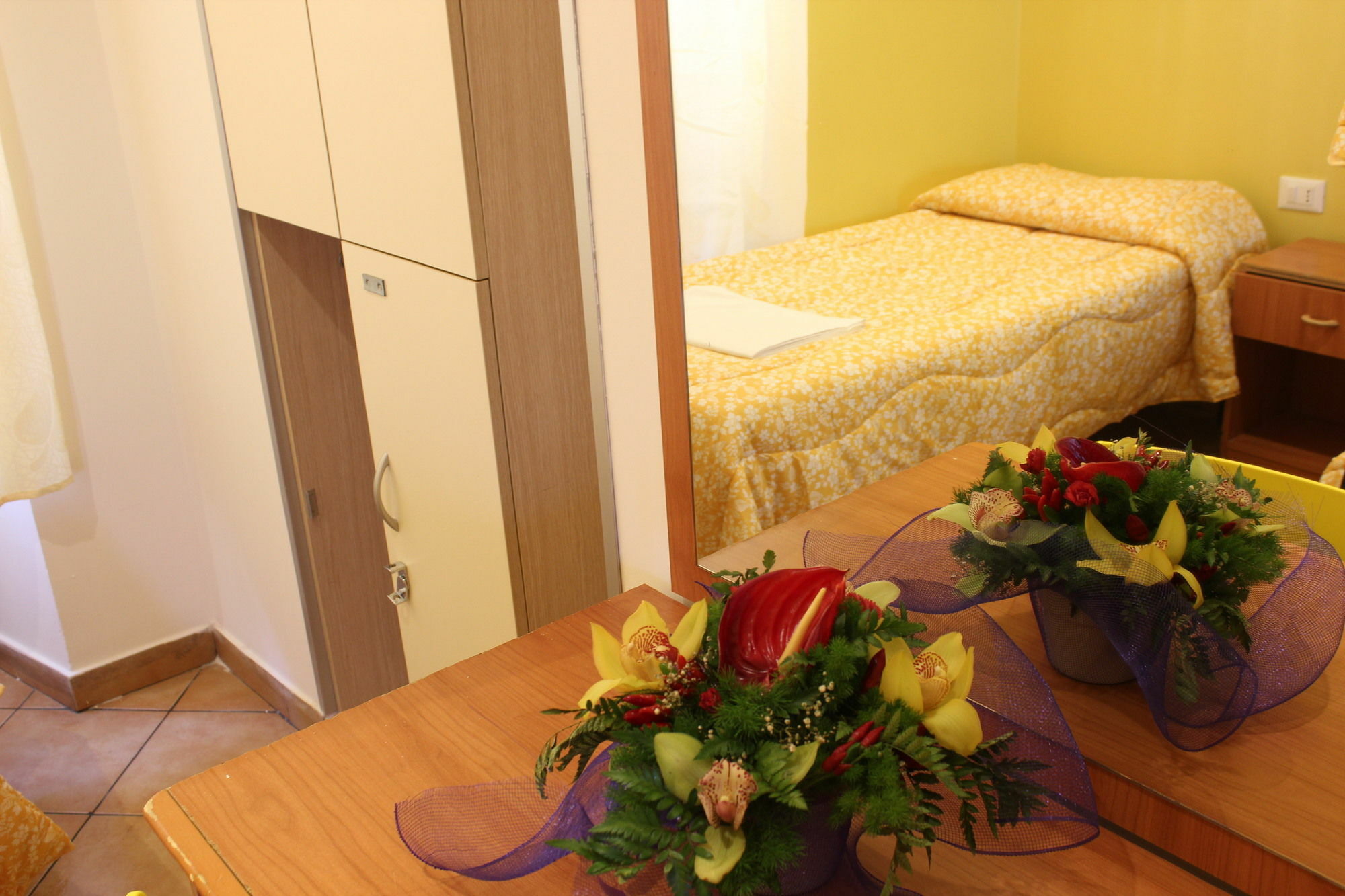Legends Hostel Rome Bagian luar foto